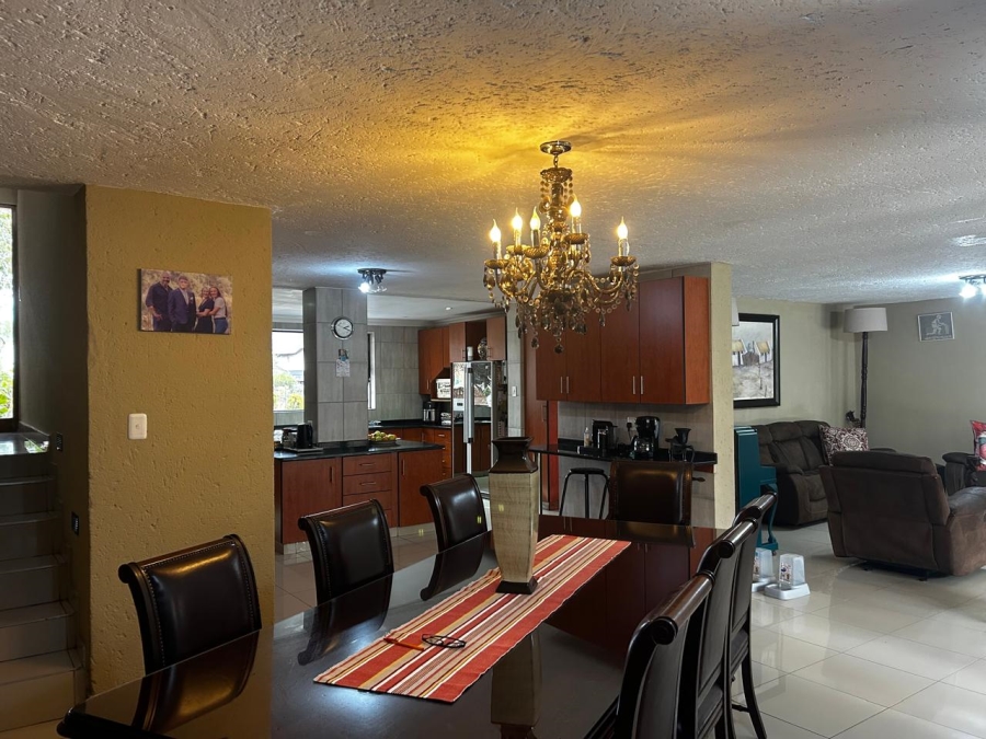 12 Bedroom Property for Sale in Boschfontein Gauteng
